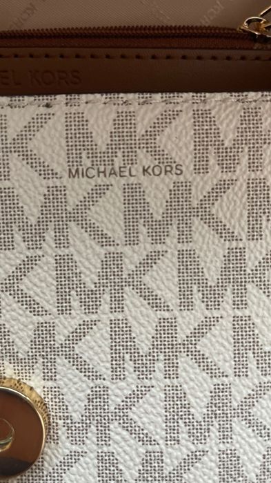 MICHAEL KORS шкіряна сумочка