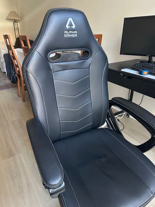 Cadeira Gaming marca Alpha Gamer