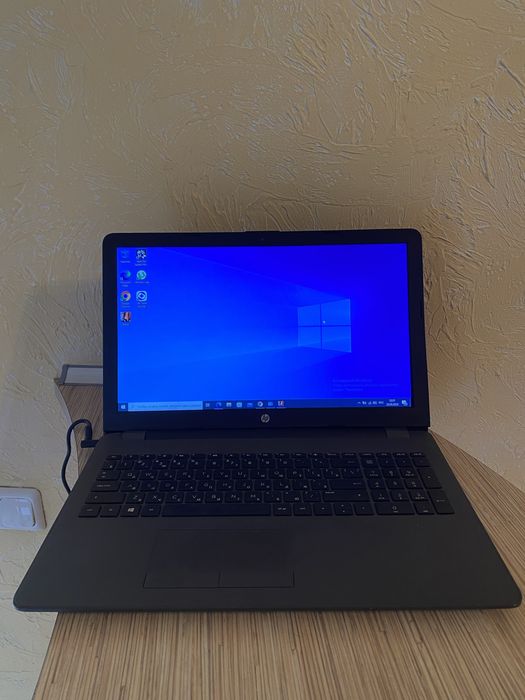 Ноутбук HP 15.6” | 500 ГБ | Windows 10 Pro | Мышка в подарок