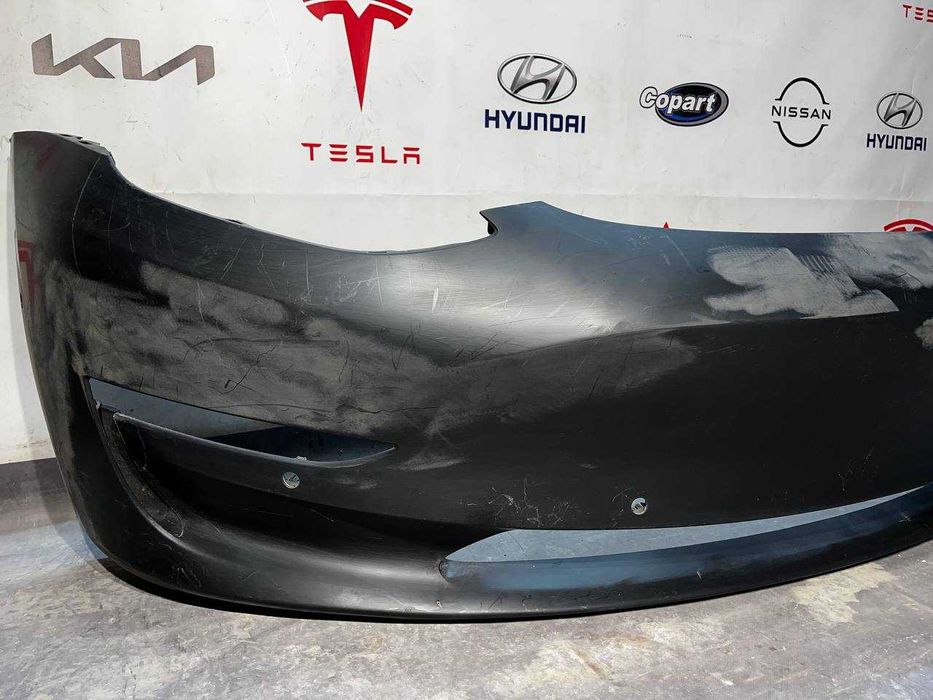 Бампер передній під парктроніки Tesla Model 3 1084168-00-F 2018-2022
