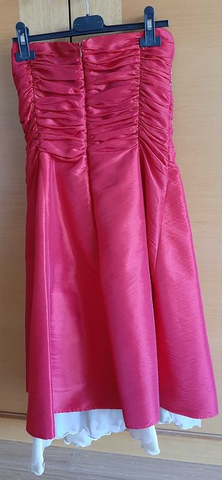 Vestido midi com bordado