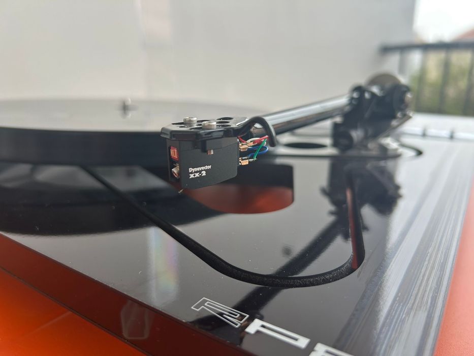 Rega RP8 + agulha “DYNAVECTOR XX-2 MKII” + TT-PSU +Caixa acrilico REGA