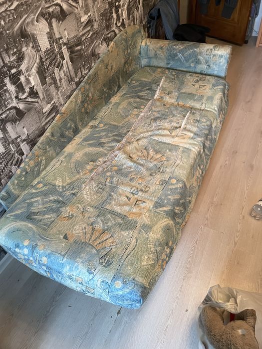 Диван , тахта бу