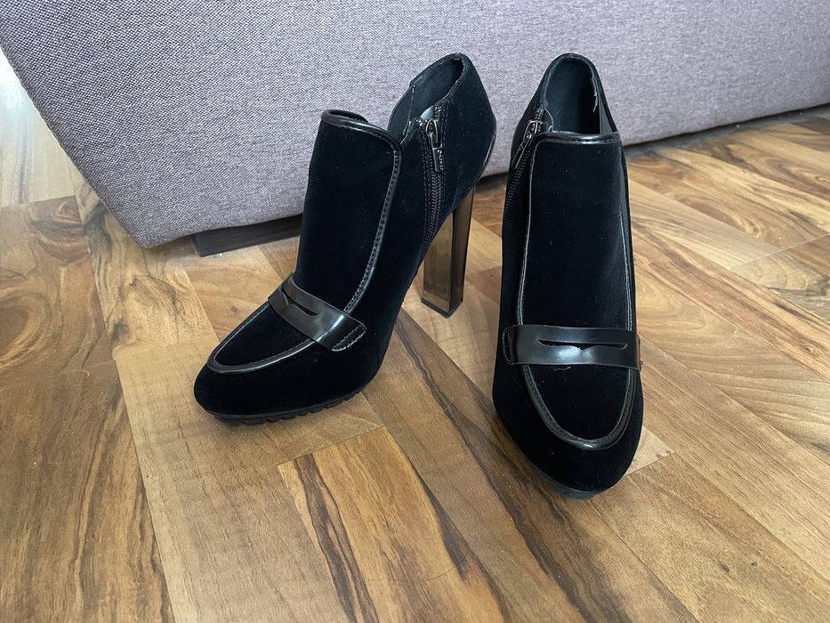 Продам взуття в гарному стані