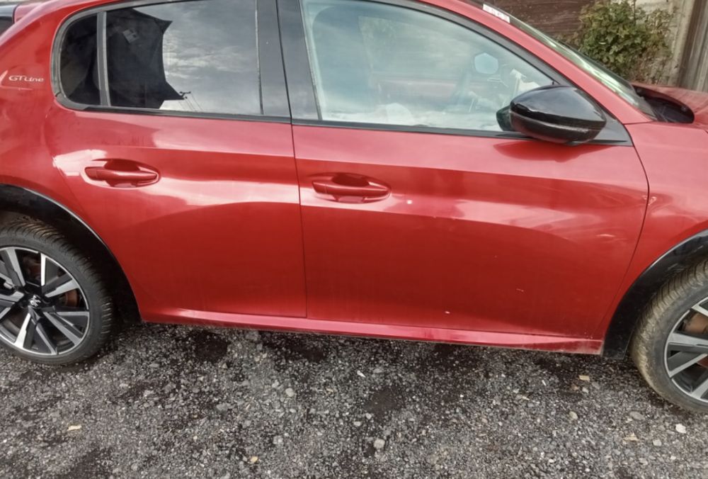 Peugeot 208 II GT drzwi prawe EVH w kolor stan bdb