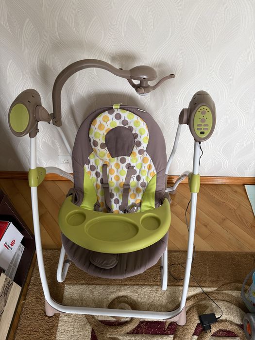 Крісло-гойдалка CARRELLO Nanny