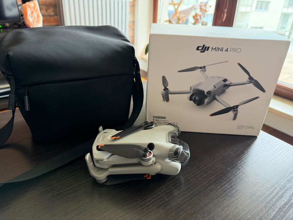 DJI Mini 4 Pro Fly More Combo + RC 2 + 3 baterie + filtr Freewell ND16/PL
