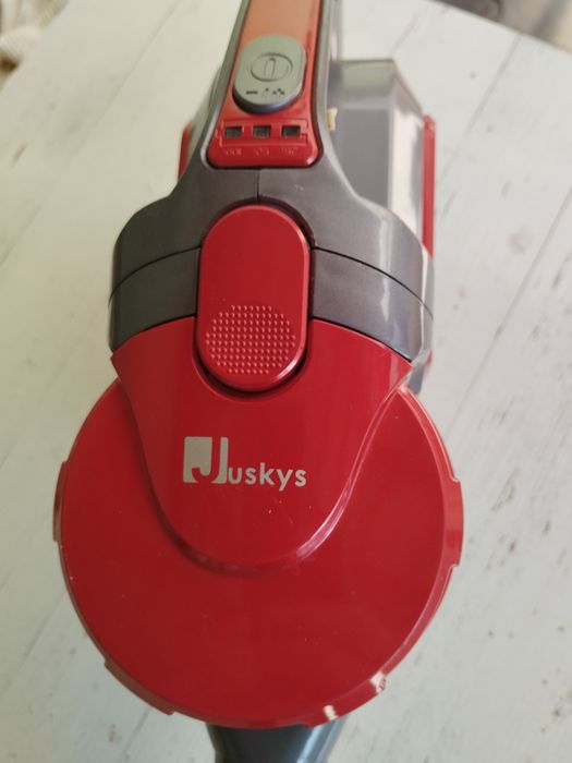 Пылесос аккумуляторный Juskys