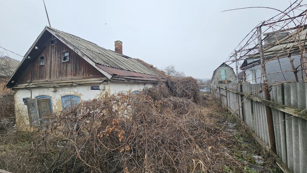 Продам півбудинку окремий двір Арнаутово