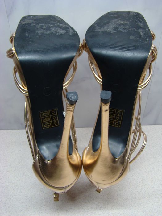 Boohoo szpilki sandałki złote r40 seksowne buty na wysokim obcasie