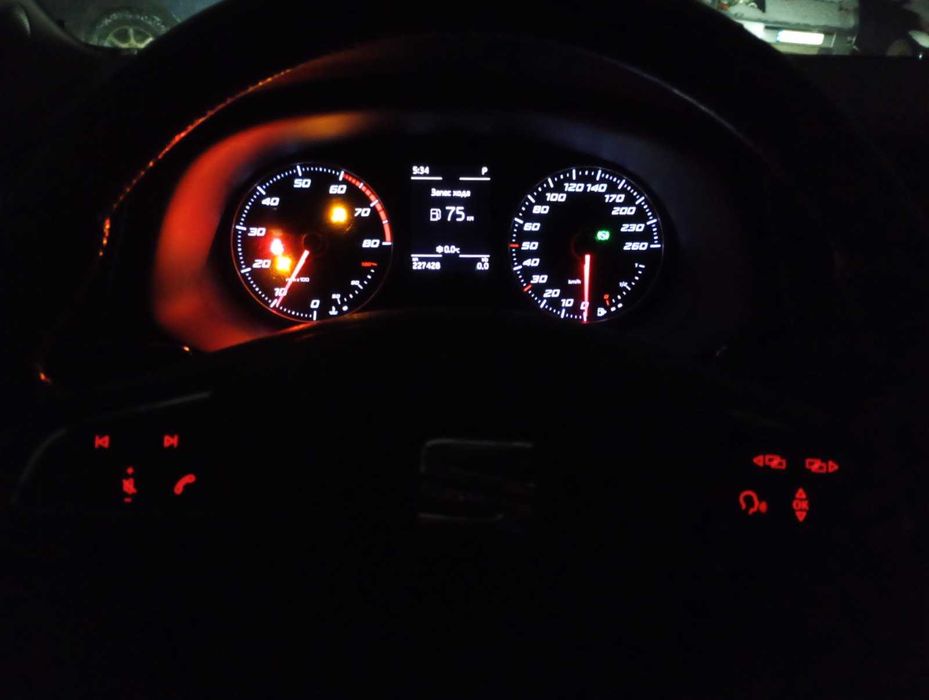 Seat Leon 3 III 2015г F5 1.4 tsi AT DSG white белый