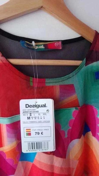 Vestido desigual, meia estação Com etiqueta