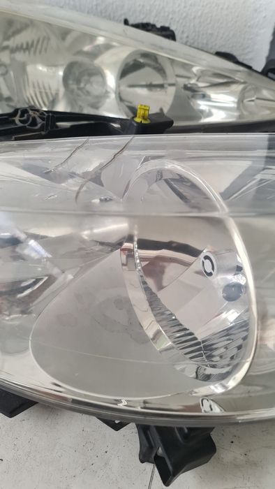 Farois peugeot 207/207cc