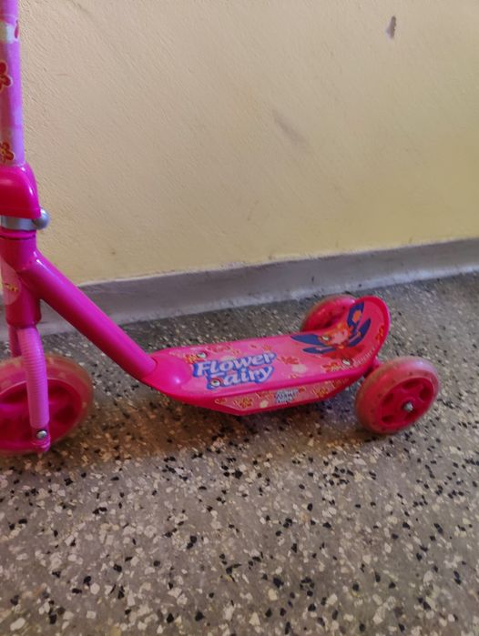 Hulajnoga dla dziewczynki