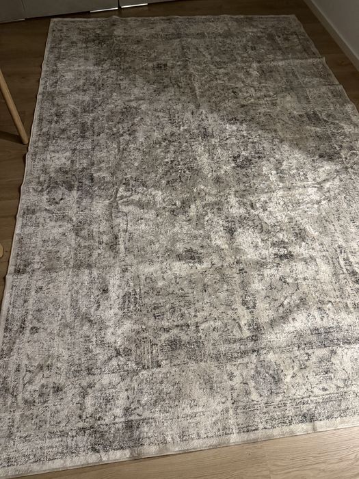 Carpete da zara home 3 metros por 2 metros