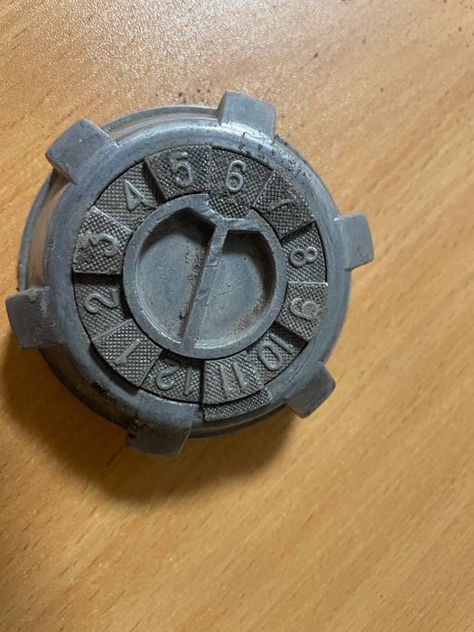 Крышка бензобака с кодовым замком  Ваз 2101-2107.Ваз 2106,Нива