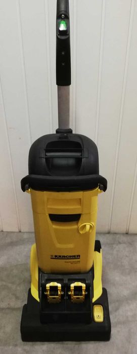 odkurzacz szorowarka karcher BR 30/4 C Bp akumulatorowa + akumulatory