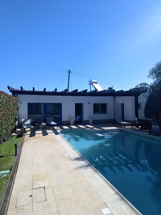 Pintura Profissional | Professional Painting Services