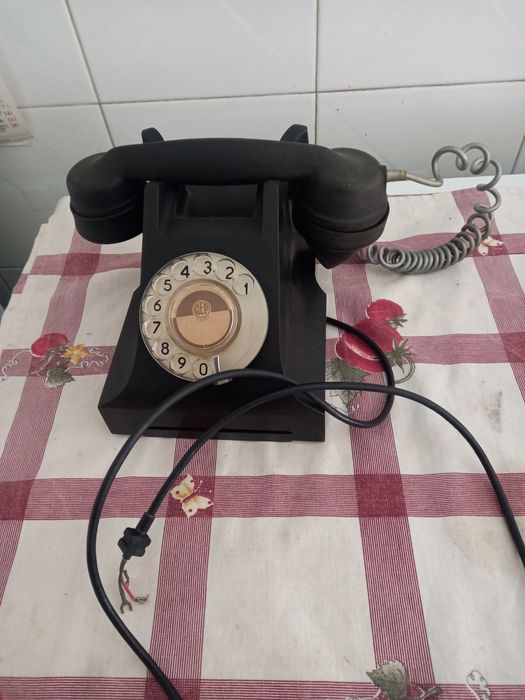 Telefone Antigo.
