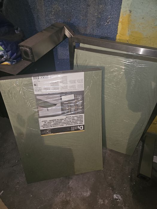 Nowe Panele Podłogowe Laminowane AC4 Klasa 32 – Okazja!