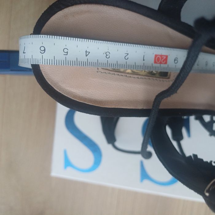 Guess piękne buty roz.40