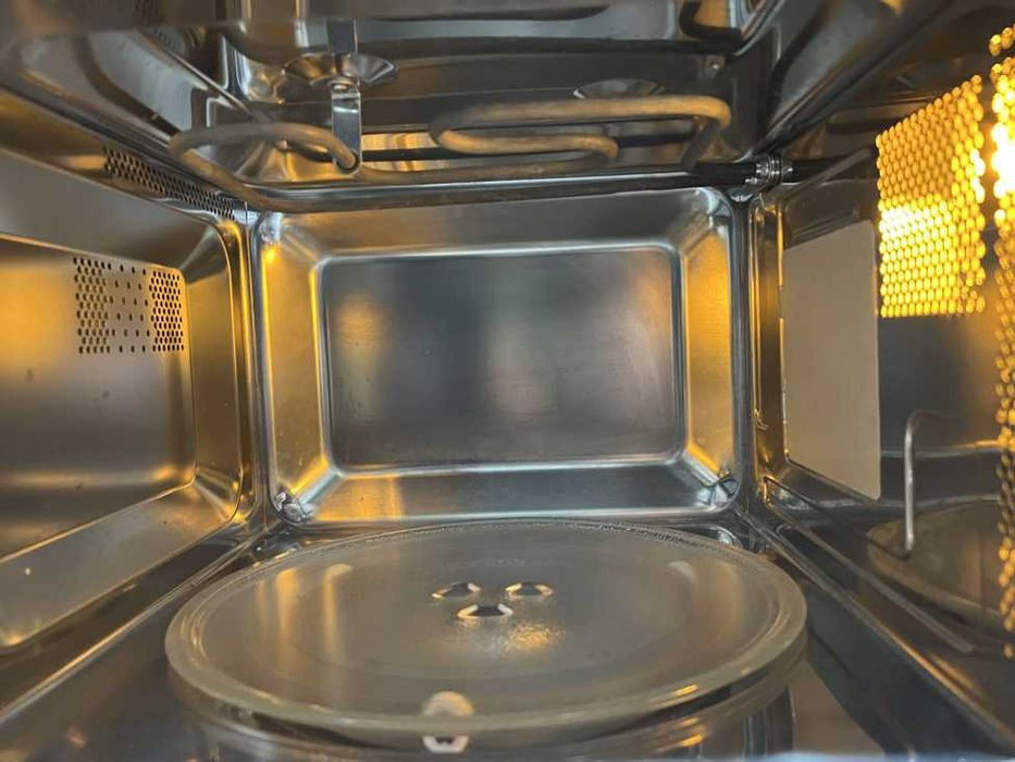 Микроволновая печь встраиваемая в стиле ретро Klarstein Victoria 20