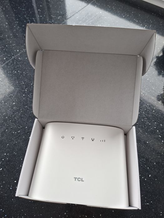 Router bezprzewodowy TCL LINKHUB HH132 karta sim