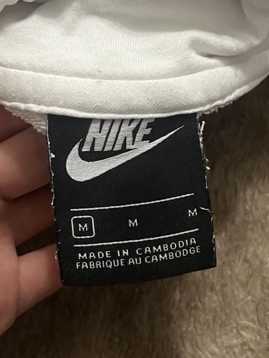 Біле худі Nike з свушом