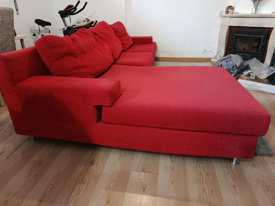 Vendo Sofá vermelho