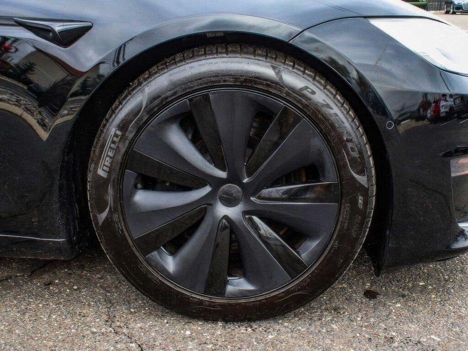 Tesla Model S      2022