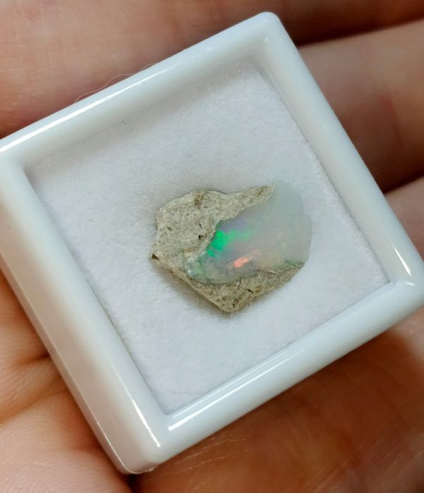 Opal Welo Etiopia szlachetny kamień minerał