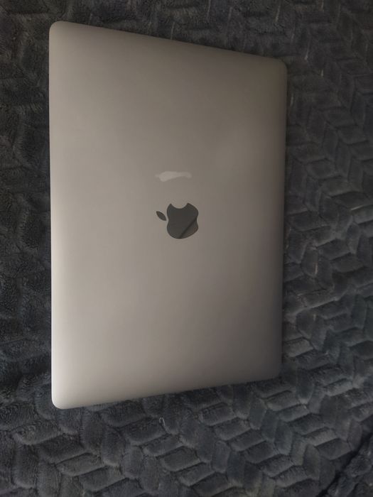 Apple Macbook Pro A1706 2017 8/512
