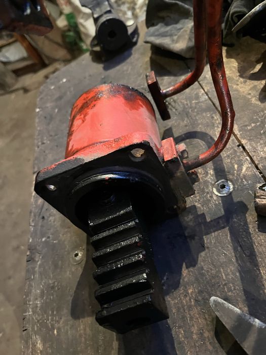 Продам запчастини до рульвої колонки мтз 80 з експортного трактора