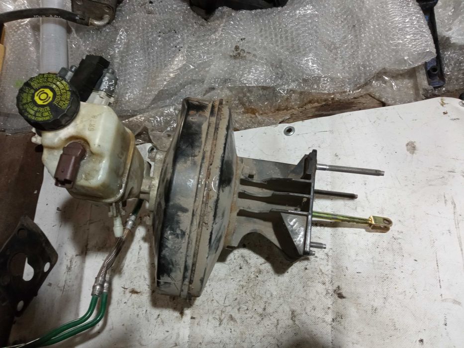 Вакуумний підсилювач гальм тормозов Peugeot 407 1.6HDI Пежо 9657237180
