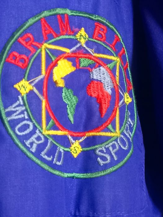 Продам женский пуховик.