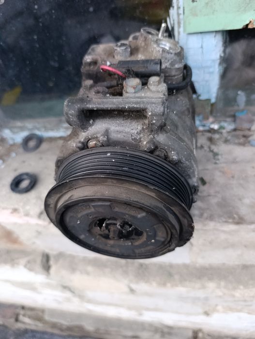 Компрессор кондиционера Мерседес w211