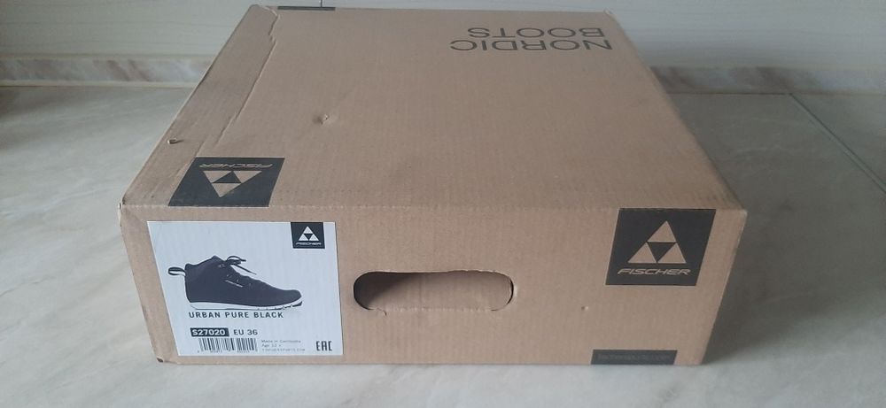 Fischer Urban Pure Black EU36