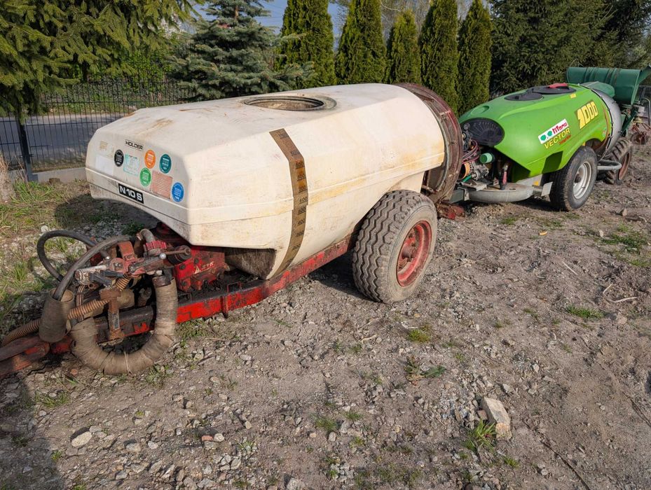 Opryskiwacz 1000l holder sadowniczy