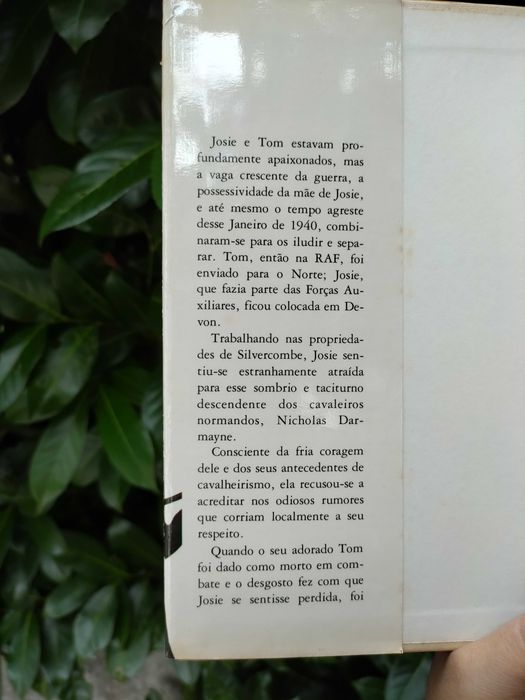 Os difíceis caminhos do Amor (Teresa Charles)