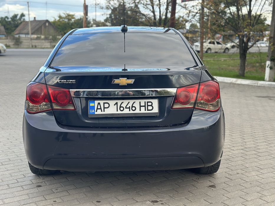 Продам щевроле круз 2014 год