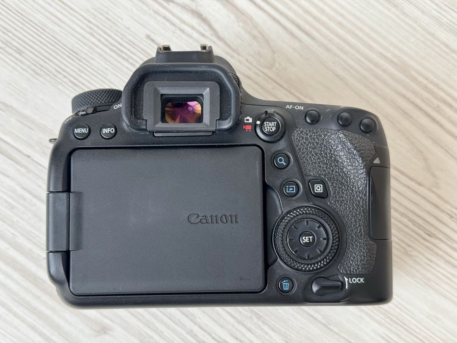 Продам повний кадр Canon EOS 6D Mark II (Body) — Ідеальний стан!