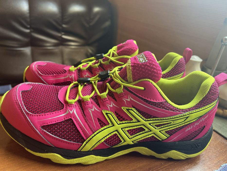 Кроссовки  Asics