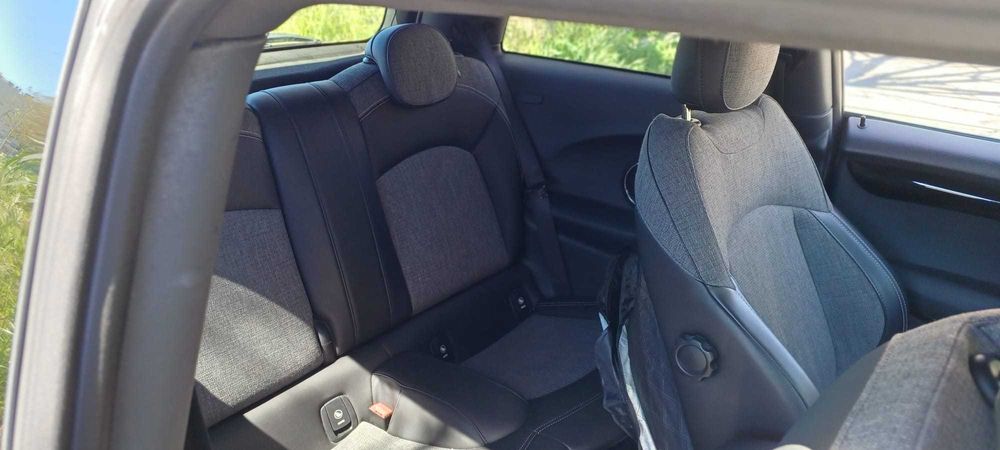 MINI Cooper D Automático 2017 | Full LED | Navi Pro | Câmara | Bancos Aquec. | Apple CarPlay | Android Auto