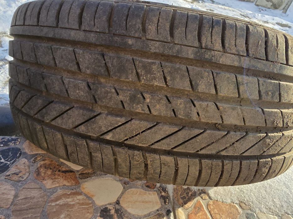 Колеса в зборі R17: диски 7J 4x114.3 ET49 DIA56.6 + Goodyear 215/45R17