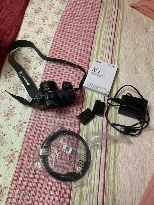 Nikon Z7 + adaptador FTZ - 57500 Clicks - guardada cabine de humidade