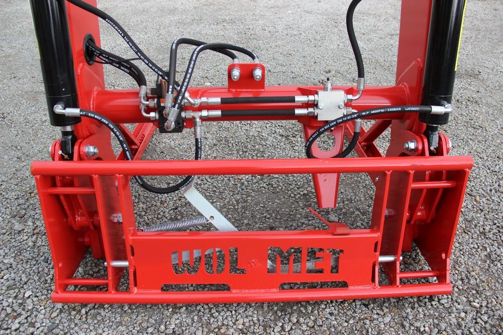 ładowacz czołowy tur-4 udźwig 1500kg euroramka mf6260, 6270, jd 6610 itp.