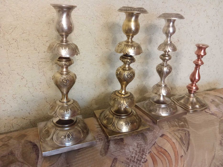 Посеребренный  подсвечник, высота 36 см.  Старина.