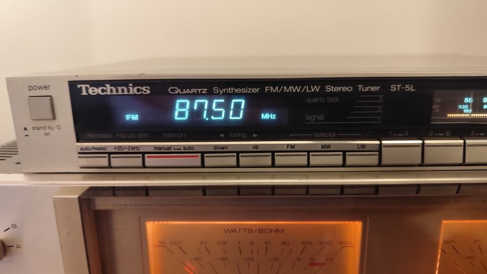 Tuner AM/FM Stereo Technics ST-5 (82-84)