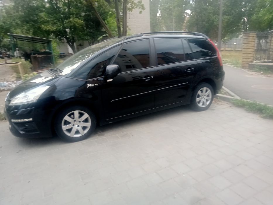 Продам citroen c4 grand picasso