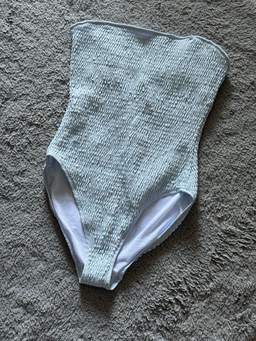 Jasnoniebieski kostium kapielowy bodyfilrt 42